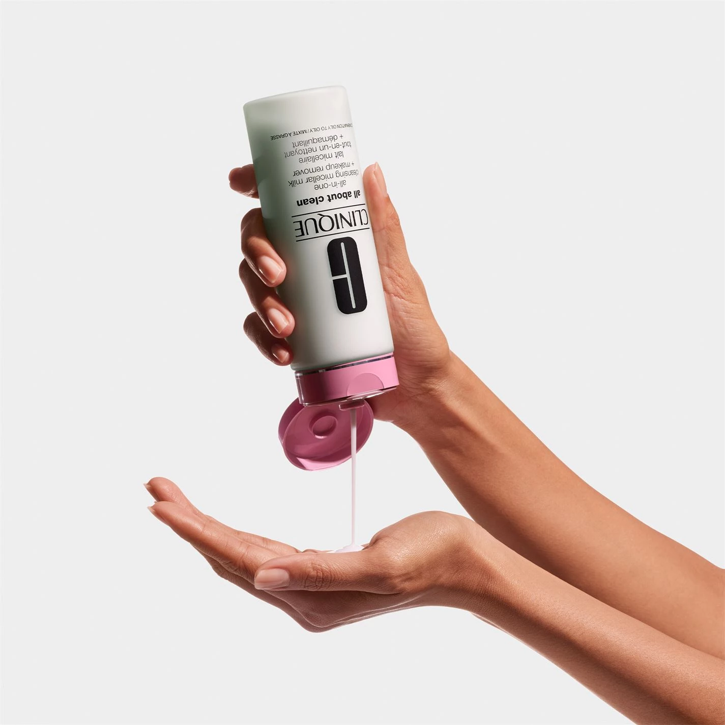 Clinique All-in-One Cleansing Micellar Milk + Makeup Remover - Skin Type 3 & 4 3 Clinique All-in-One Cleansing Micellar Milk + Makeup Remover - Skin Type 3 & 4 - Image 3